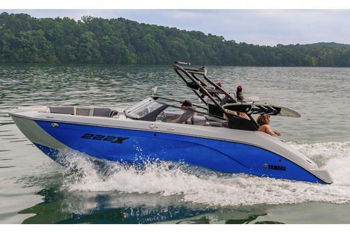 Yamaha Boats 222XE image