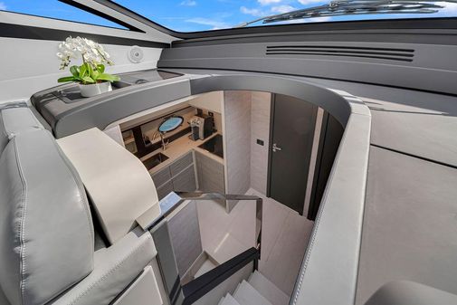 Pershing 62 image