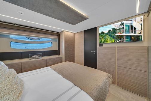 Pershing 62 image