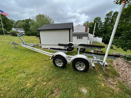 Regal 2250-CUDDY image