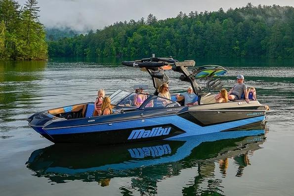 2026 Malibu Wakesetter 24 MXZ - Salinas Valley Marine