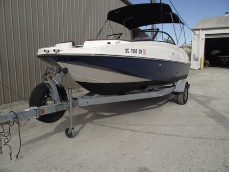 Bayliner 190-DECK-BOAT image