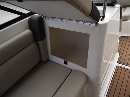 Bayliner 190-DECK-BOAT image