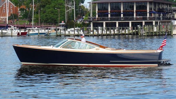 Hinckley Talaria 29R