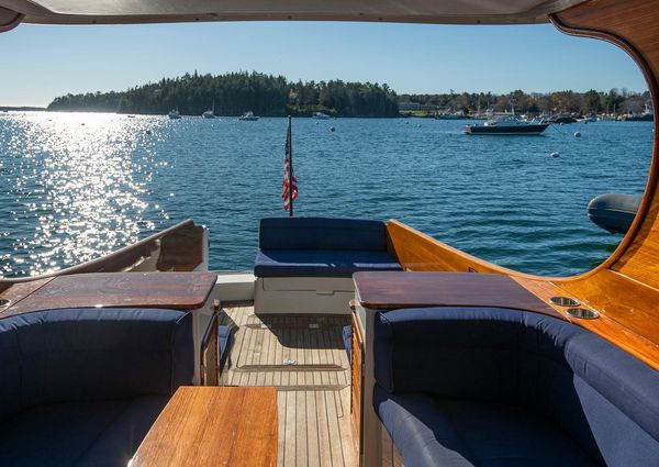 Hinckley Picnic Boat 37 MKIII image