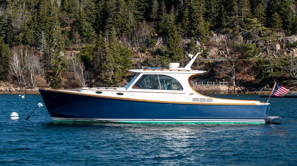 Hinckley Picnic Boat 37 MKIII 