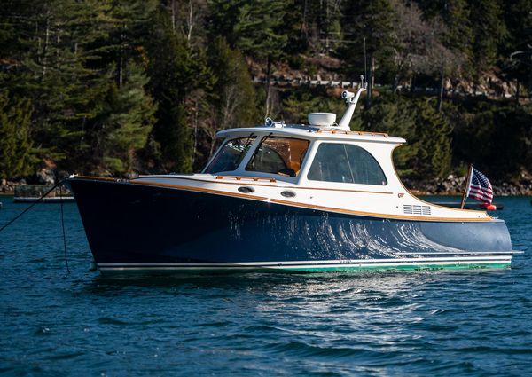 Hinckley Picnic Boat 37 MKIII image