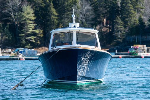 Hinckley Picnic Boat 37 MKIII image