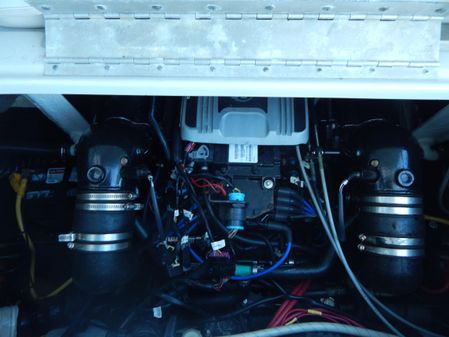 Crownline 236 SC image