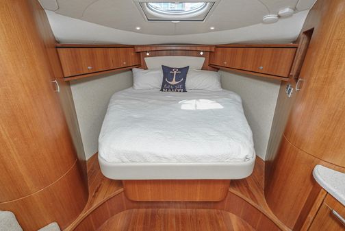 Tiara-yachts 3500-SOVRAN image