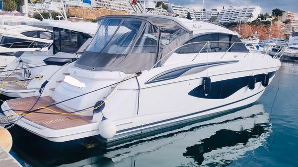 Princess Yachts V50 Open 