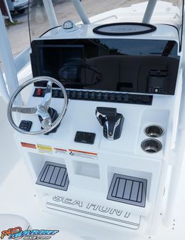 Sea Hunt Ultra 234 image