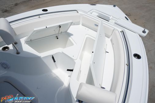 Sea Hunt Ultra 234 image
