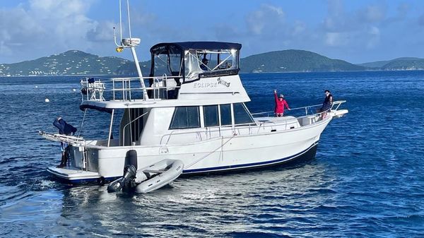 Mainship 350 Trawler 