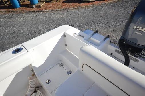 Sportsman 25-CENTER-CONSOLE image