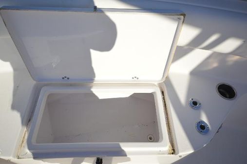 Sportsman 25-CENTER-CONSOLE image