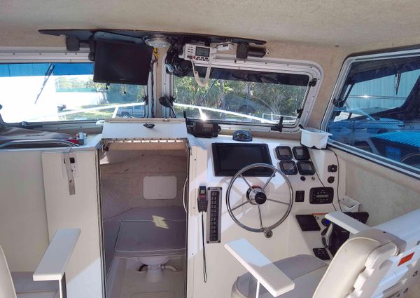 Parker 2520-XLD-SPORT-CABIN image