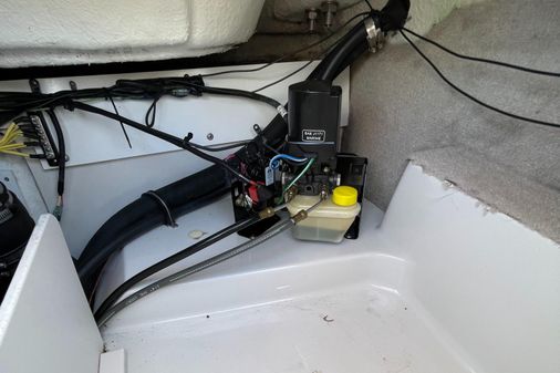 Crownline 19 SS image