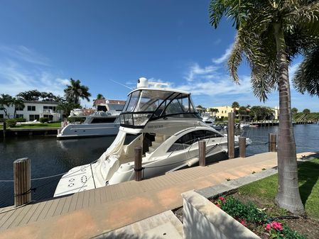 Sea Ray 47 Sedan Bridge image