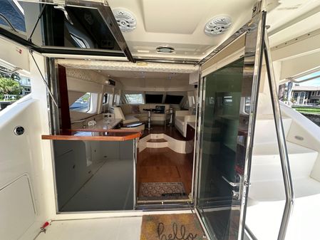 Sea Ray 47 Sedan Bridge image