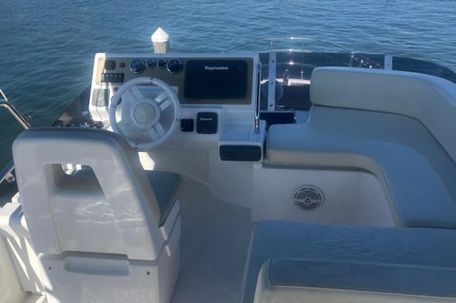 Azimut 40 Flybridge image