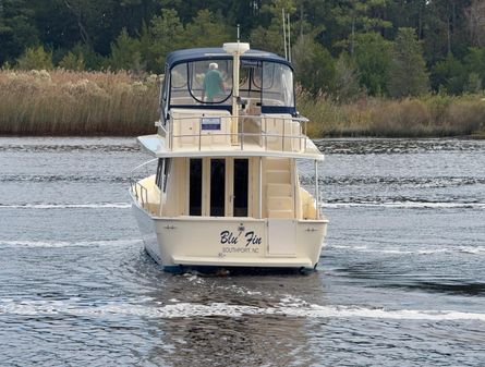 Mainship 400 Trawler image