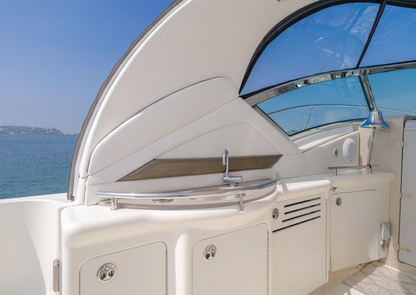 Sea Ray 40 Sundancer image