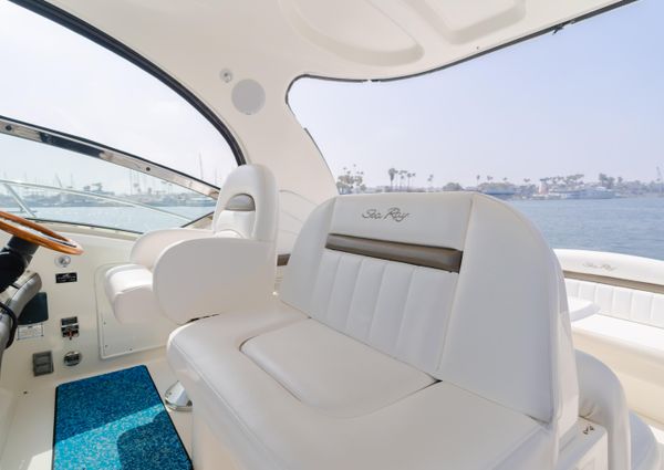 Sea Ray 40 Sundancer image