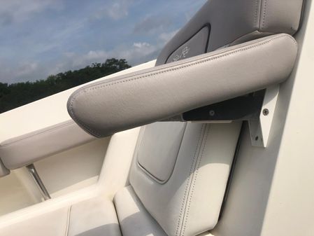 Sea Ray 260 Sundeck image