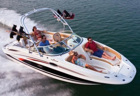 Sea Ray 260 Sundeck image