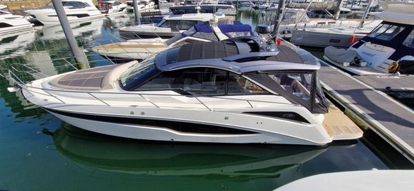 Galeon 405 HTS image