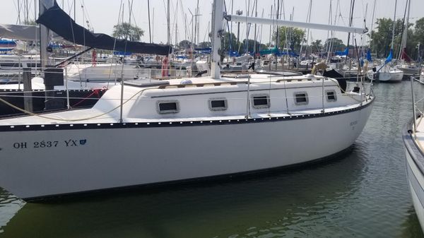 Hunter 33