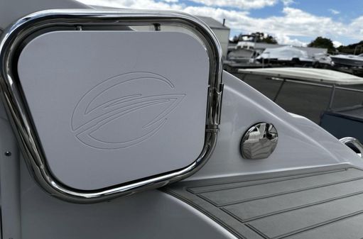 Crownline ECLIPSE-E255-XS image