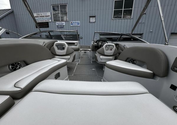 Crownline ECLIPSE-E255-XS image