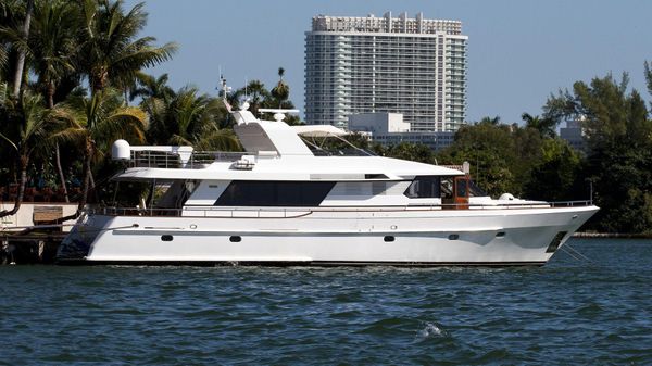 Hakvoort Motoryacht Pilothouse 