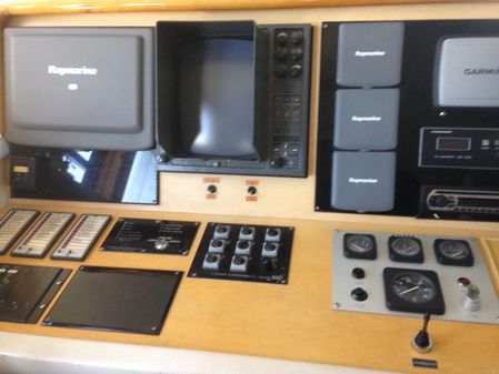 Hakvoort 70 Motoryacht Pilothouse image