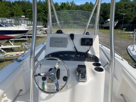 Boston-whaler 210-OUTRAGE image