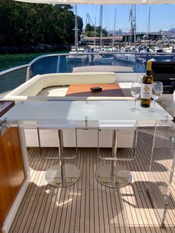 Azimut 80 image