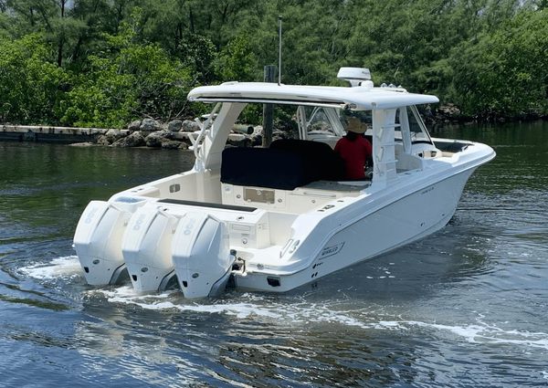 Boston Whaler 350 Realm image