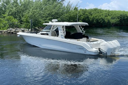 Boston Whaler 350 Realm image