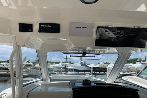 Boston Whaler 350 Realm image