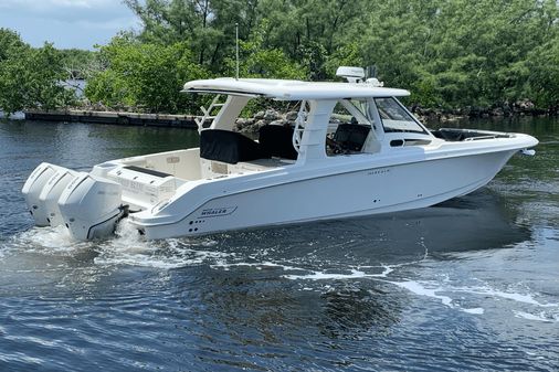 Boston Whaler 350 Realm image