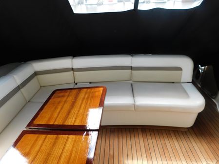 Sea Ray 470 Sundancer image