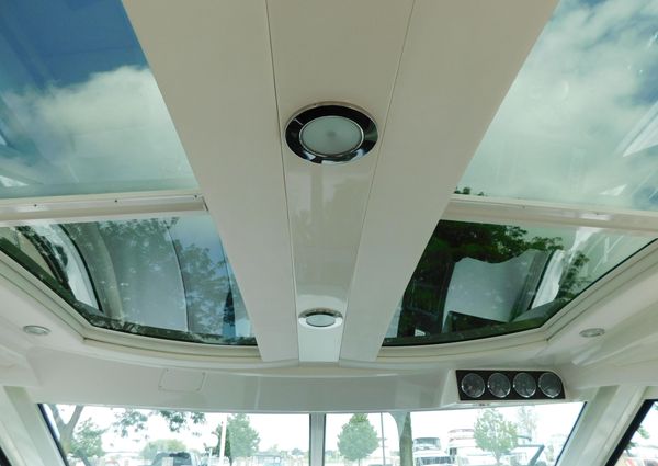 Sea Ray 470 Sundancer image