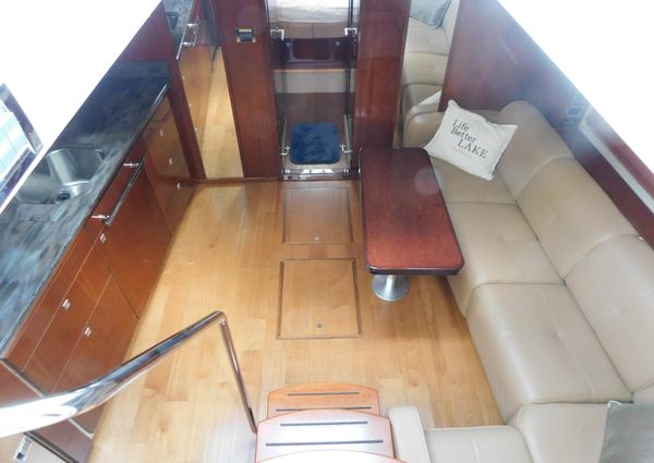 Sea Ray 470 Sundancer image