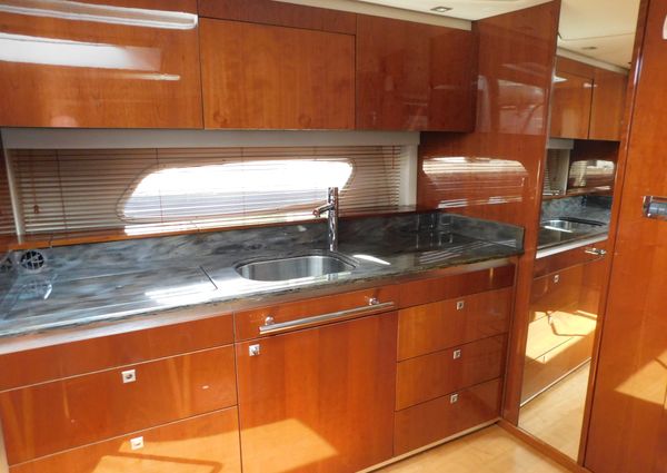 Sea Ray 470 Sundancer image