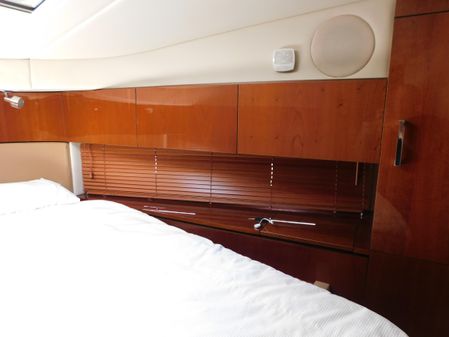 Sea Ray 470 Sundancer image