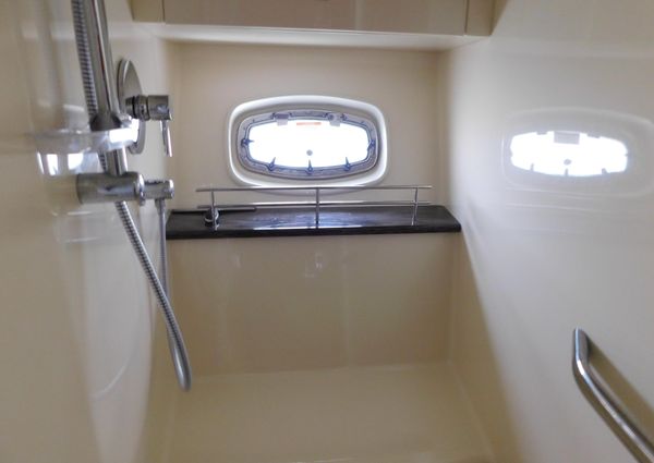 Sea Ray 470 Sundancer image