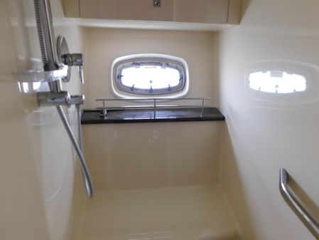 Sea Ray 470 Sundancer image