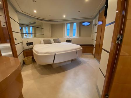 Pershing 62' image